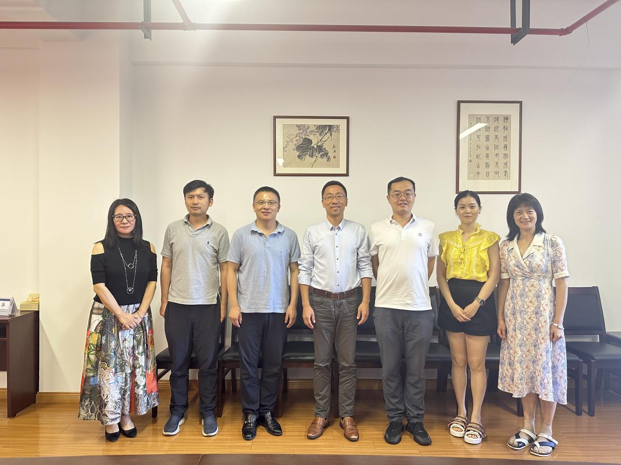 【新闻资讯】明尼苏达大学卡尔森管理学院林晓骥教授做客浙江大学经济学院